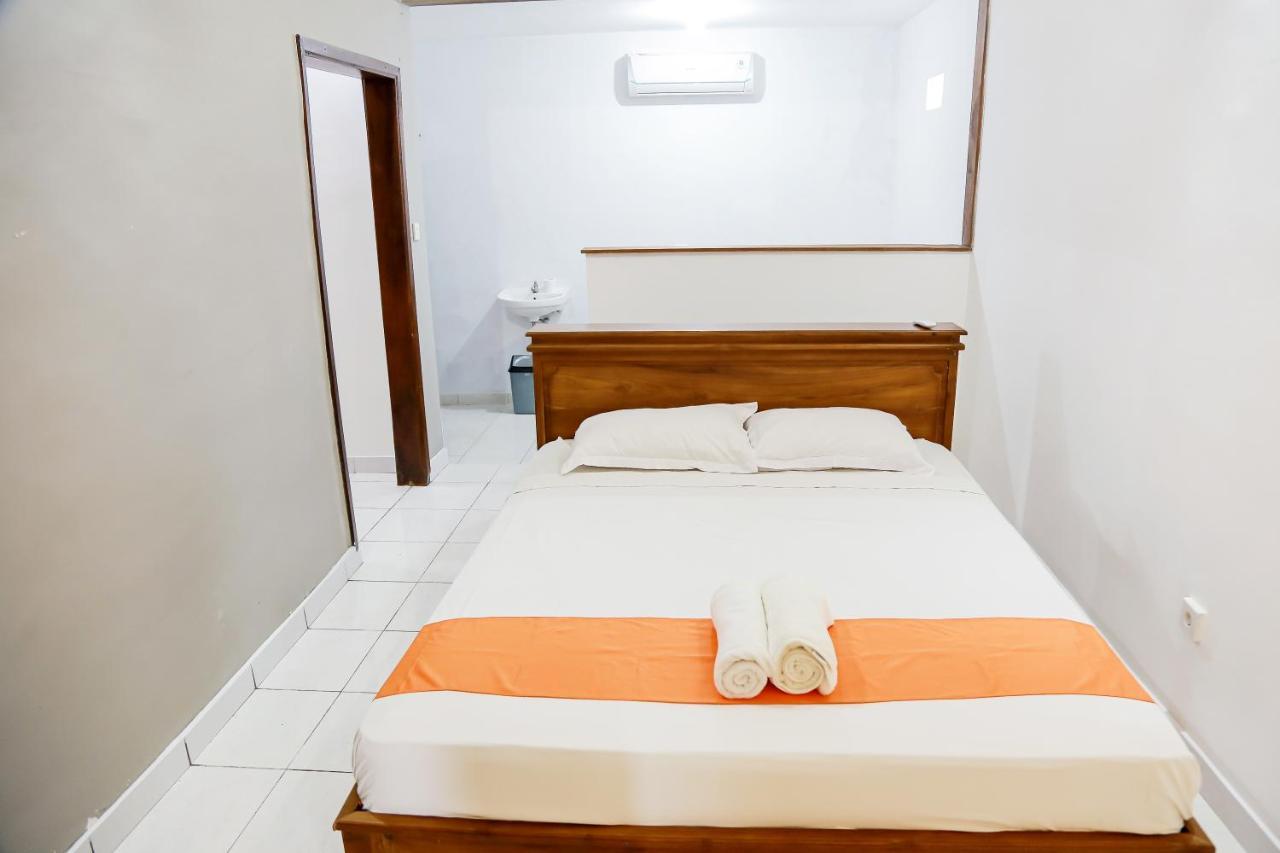 Orange Balangan Bungalow Jimbaran  Exterior photo